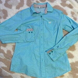 Cinch Women's Blue Patterned Button Down Shirt